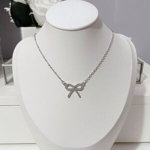 🆕 Silver Dainty Bowknot Necklace